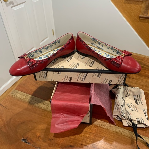 GUCCI Genuine Snakeskin Trim Ballet Flat 38.5 8.5 red - Picture 9 of 16